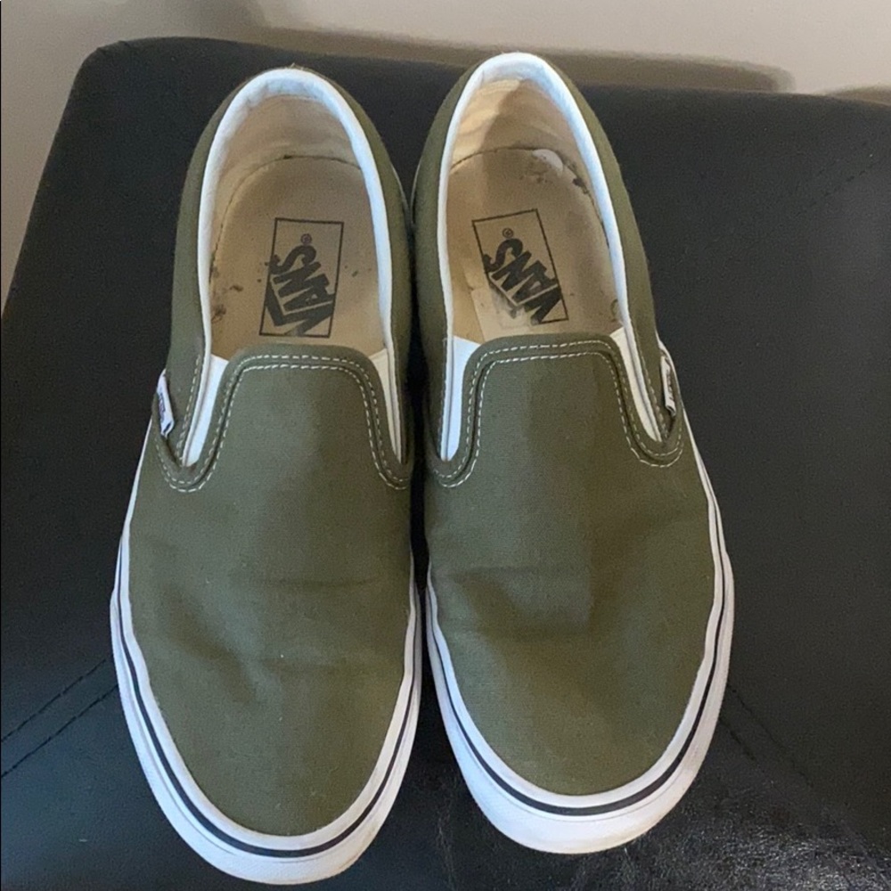 Women’s VANS selling ASAP!!